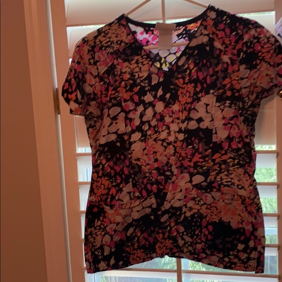 Scrub tops - Picture 4 of 8